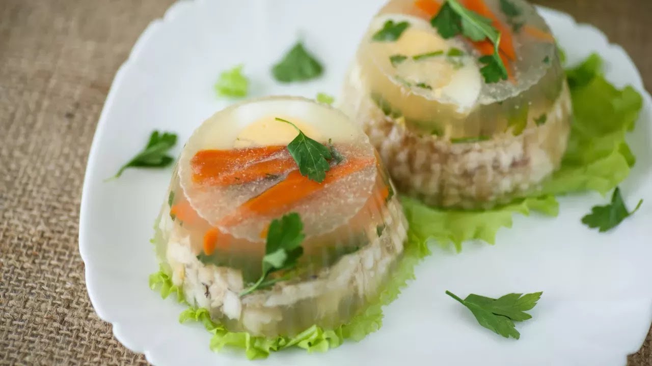 Recette : Oeufs en gelée de saumon - YouTube