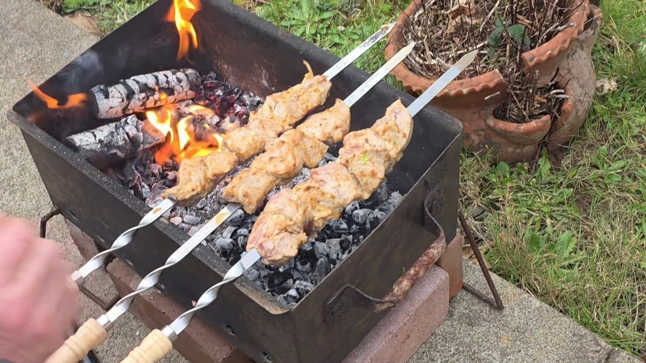 A trip to the store. Preparing shish kebab. A night trip. Lunar halo.  Готовим шашлык.  Луна Гало. 