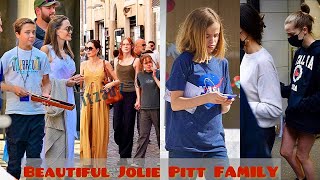 Awww, This Beautiful Jolie Pitt Family