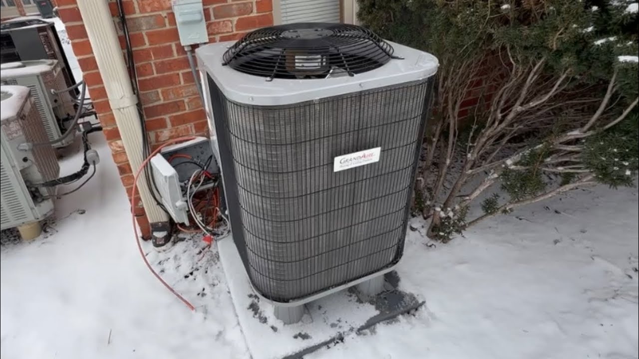 2021 Grand-Aire WCH4 Heat Pump - Defrost Cycle (Steam Show)