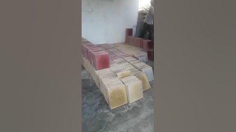 CHEQUERED TILES UNLOADING