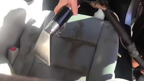 Using Mytee 8070 carpet extractor