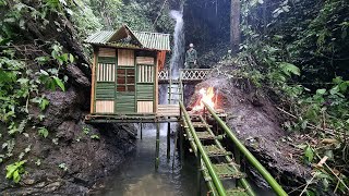 Cara Membangun Rumah Bambu di Air Terjun, Bushcraft Building Life / Bushcraft Alone #18