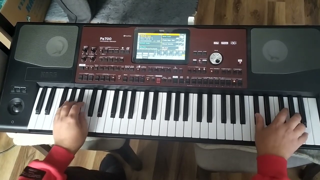 Biełyje rozy - Белые розы (Łaskowyj Maj - J. Szatunow) #158 Korg