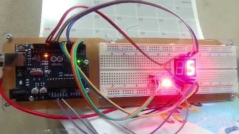 สัญญาณไฟจราจร Arduino 7segment