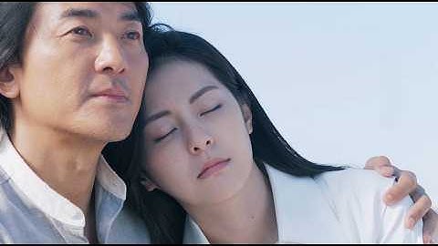 Cô gái xinh đẹp phát hiện mắc bệnh hiểm nghèo, bạn trai nghèo ký hợp đồng ba năm để bán thân cứu cô!