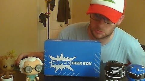 Super Geek Box Unboxing - August: Colossal
