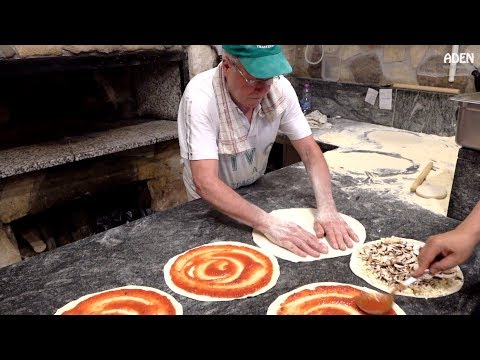 Video: Hoe Om Italiaanse Pizza Te Kook