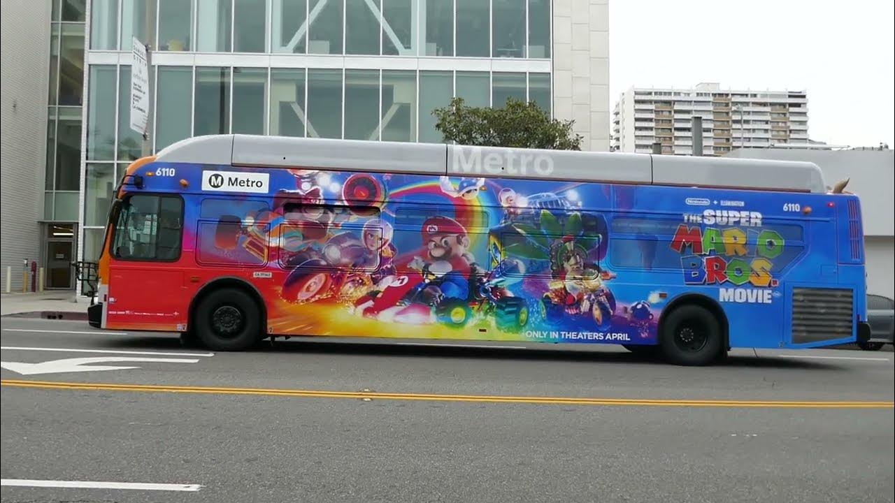 Super Mario Bros Bus [Pic]  Super mario bros, Super mario, Mario bros