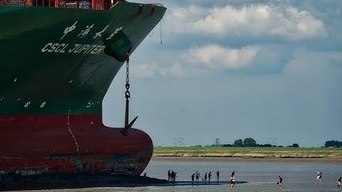 Genscape Vesseltracker - Refloating of Ultra Large Container vessel - CSCL Jupiter
