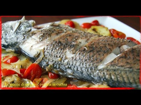 Orata/branzino al forno con olive, pomodorini e capperi