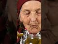 turşu mu üzüm mü?Ninemler denedi