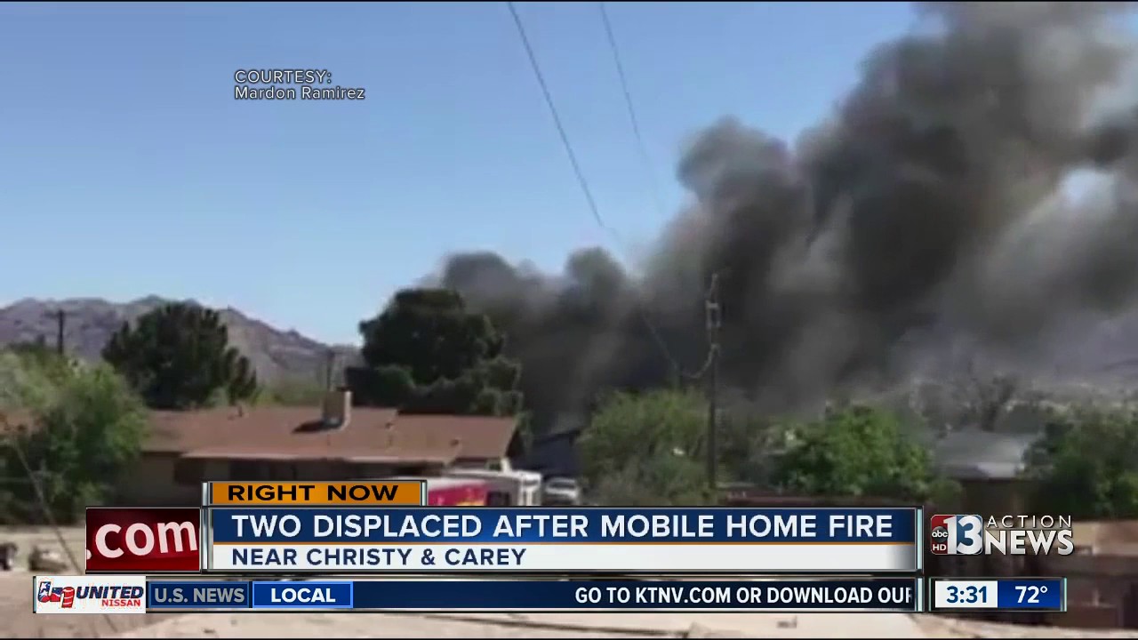 2 displaced after mobile home fire - YouTube