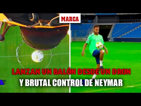 El brutal control de Neymar a un balón lanzado desde el cielo del estadio a través de un dron. MARCA