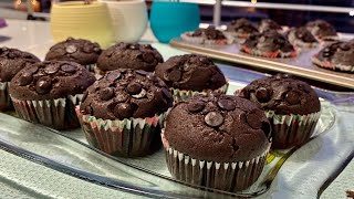 Browni tadında muffin//Bol çikolatalı kakaolu kek//Muffin kalıbında kakaolu kek