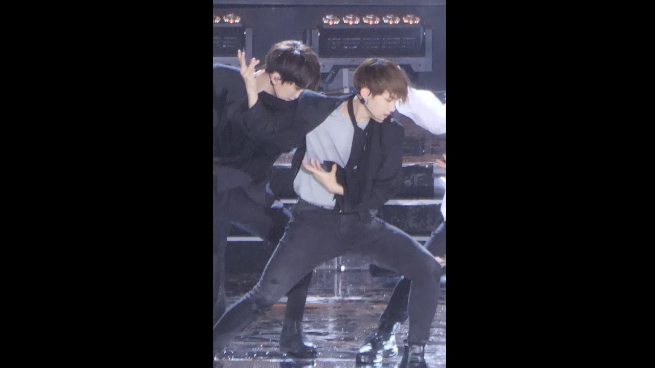 세븐틴 (SEVENTEEN) INTRO+고맙다 [호시] Hoshi 직캠 Fancam by Mera