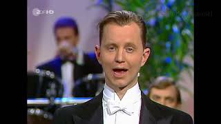Max Raabe (Palast Orchester) - Kein Schwein ruft mich an (1992) | 🎥 [4k, UHD]