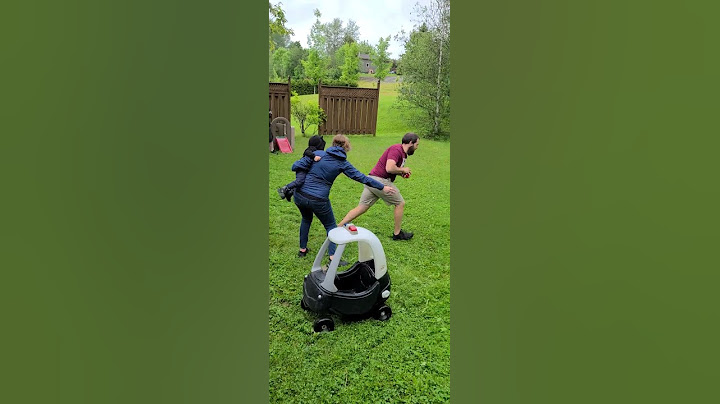 Dad-To-Be Slips and Ruins Gender Reveal by Accidentally Breaking Blue Colored Bomb - 1447975