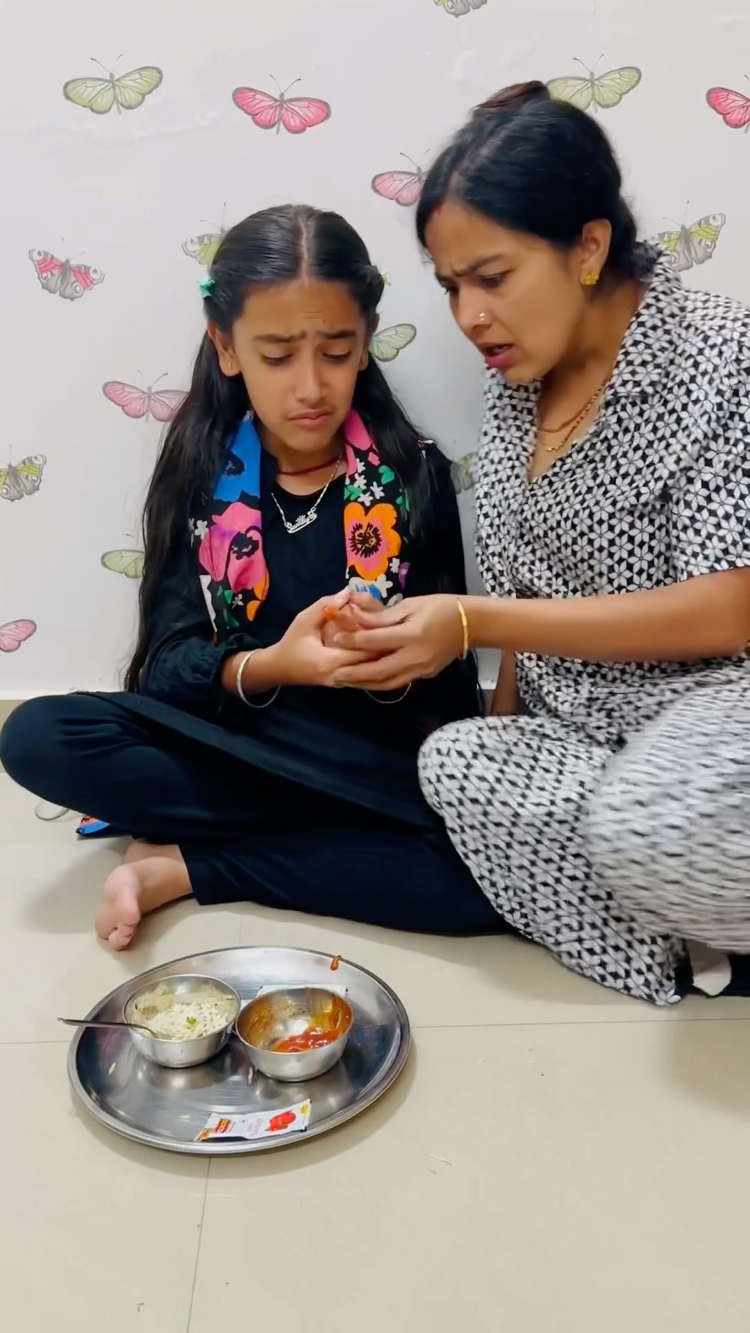 Tomato Prank with my mother???Tom \u0026Jerry? #SamayraNarula #Shorts #ViralVideo