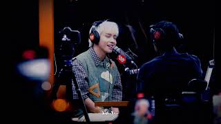 240307 Justin ‘Surreal’ at Wish 107.5 Bus