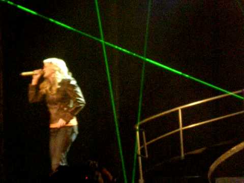 Paradise City - Carrie Underwood in Chattanooga, TN