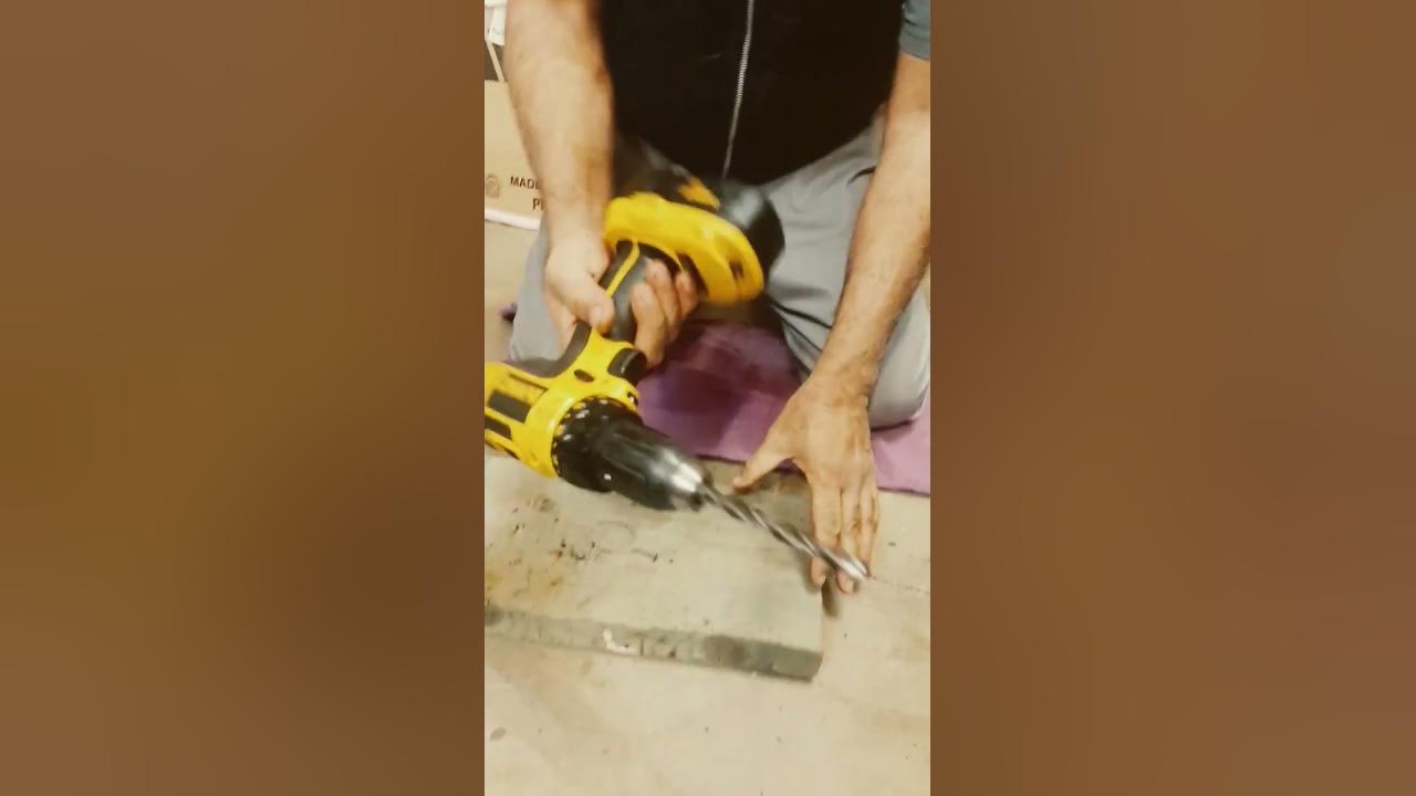How to remove stuck drill bit from keyless drill chuck drill machine #shorts
