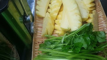 Cách làm nước ép dứa cần tây tốt cho phái đẹp