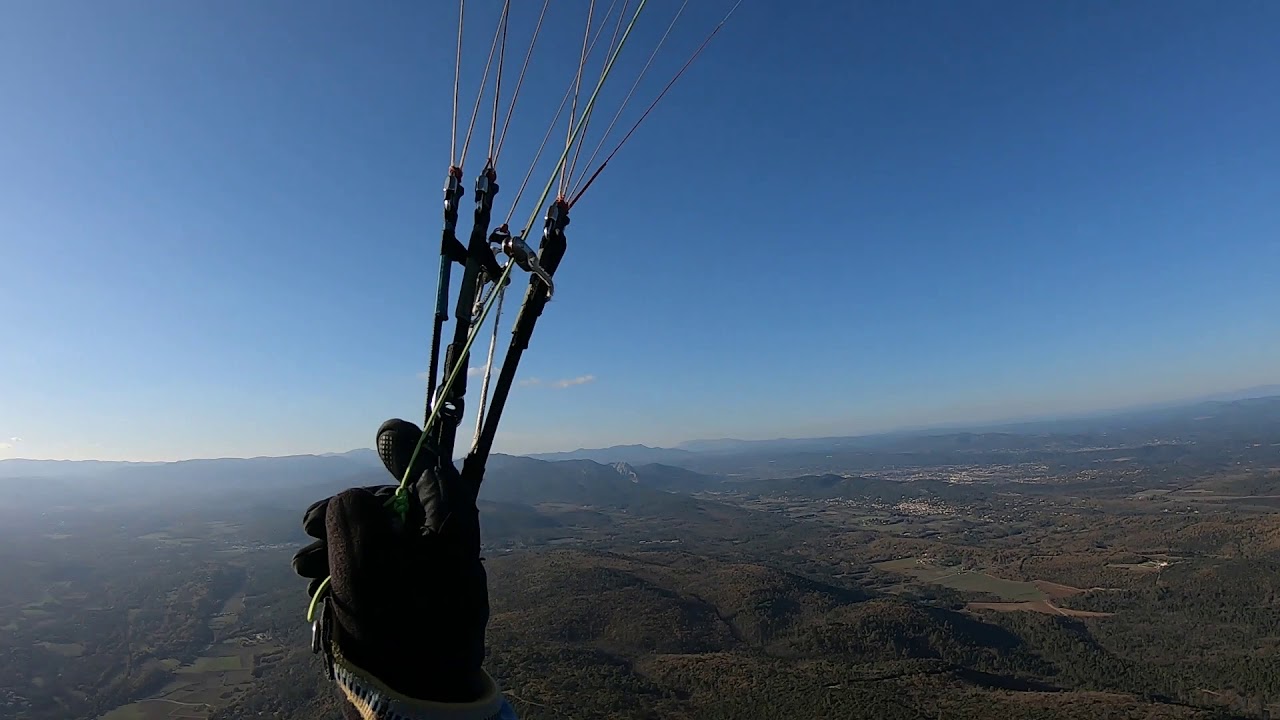 Vol parapente à Sainte Anastasie - barrière de Quinis (83)