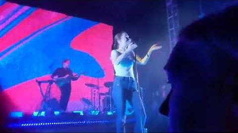 FAKE FRIENDS Live - Sigrid (O2 Academy, Leeds - 23/11/2019)