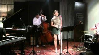 Monita Tahalea - Di Batas Mimpi @ Mostly Jazz 20/10/11 [HD]