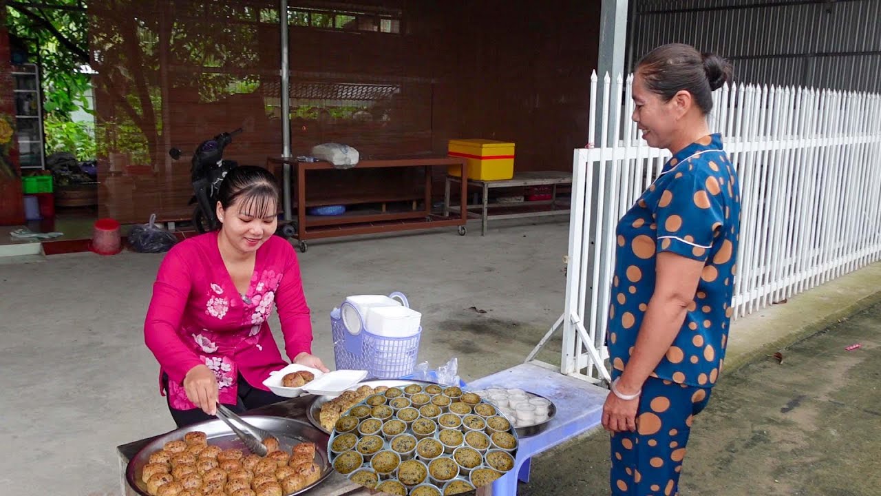 Đốn Quầy Chuối Xiêm làm món Bánh Bò Chuối Vừa Lạ Vừa Ngon đem bán cho Bà Con | HQ #1719