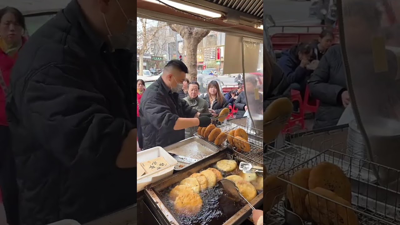 Set up a stall and sell 1,000 scallion pancakes every day!