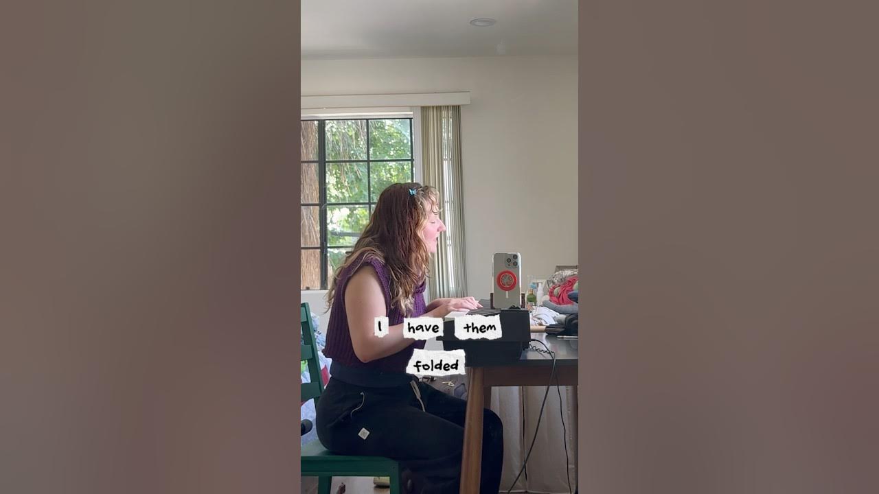 folded by @kehlani 🧦 #kehlani #cover #singer #rnb #vocals #riff folded by @kehlani 🧦 #kehlani #cover #singer #rnb #vocals #riff
