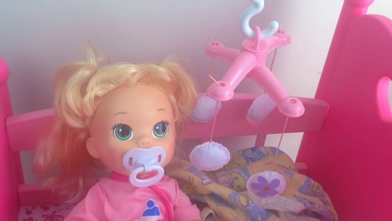 Мама игрушек видео. Куклы Беби Элайв. Куклы и Пупсики - Toys and Surprises.