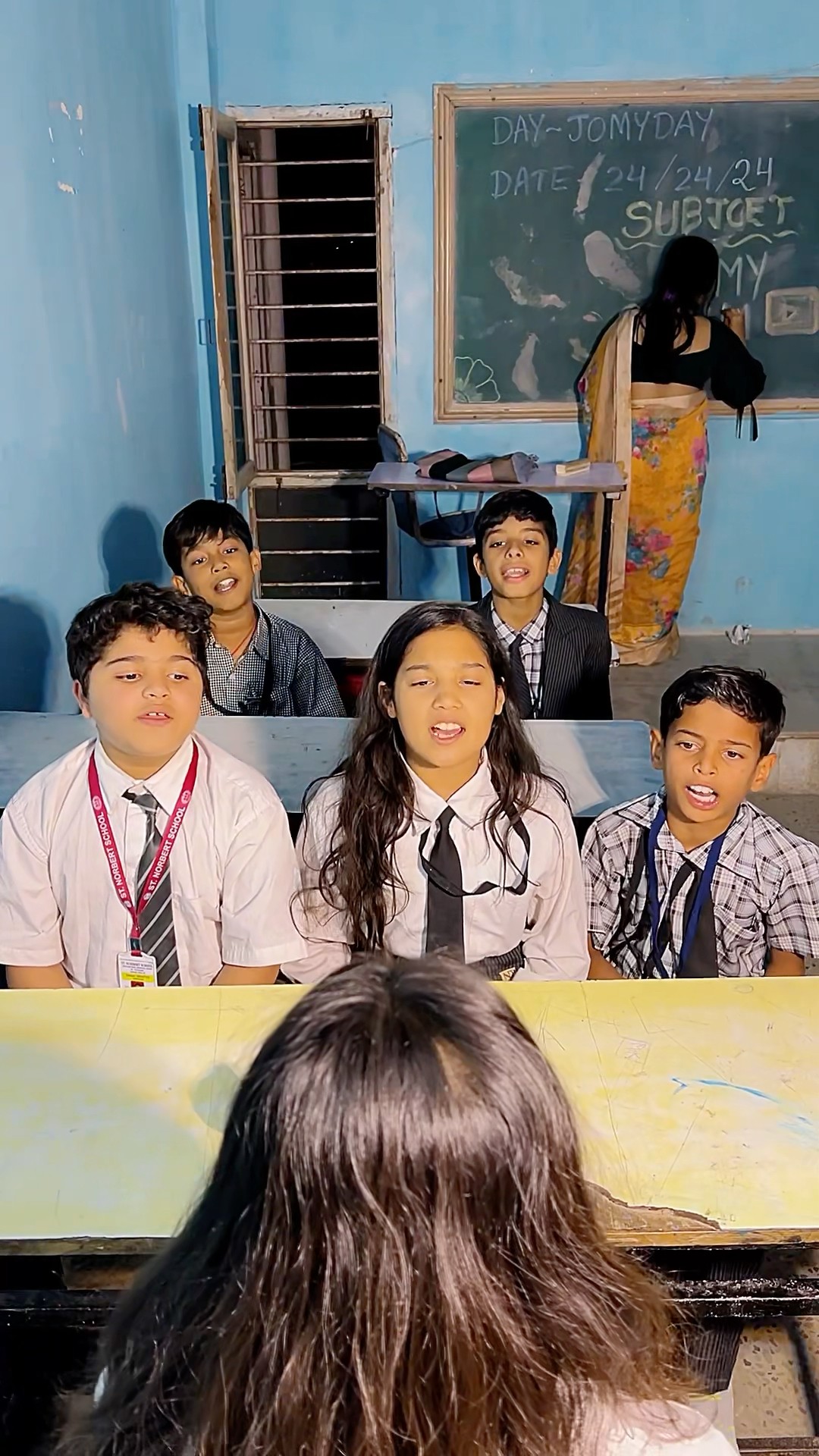 Respect Students ?❤️ #shorts #school #emotional #comedy #schoollife