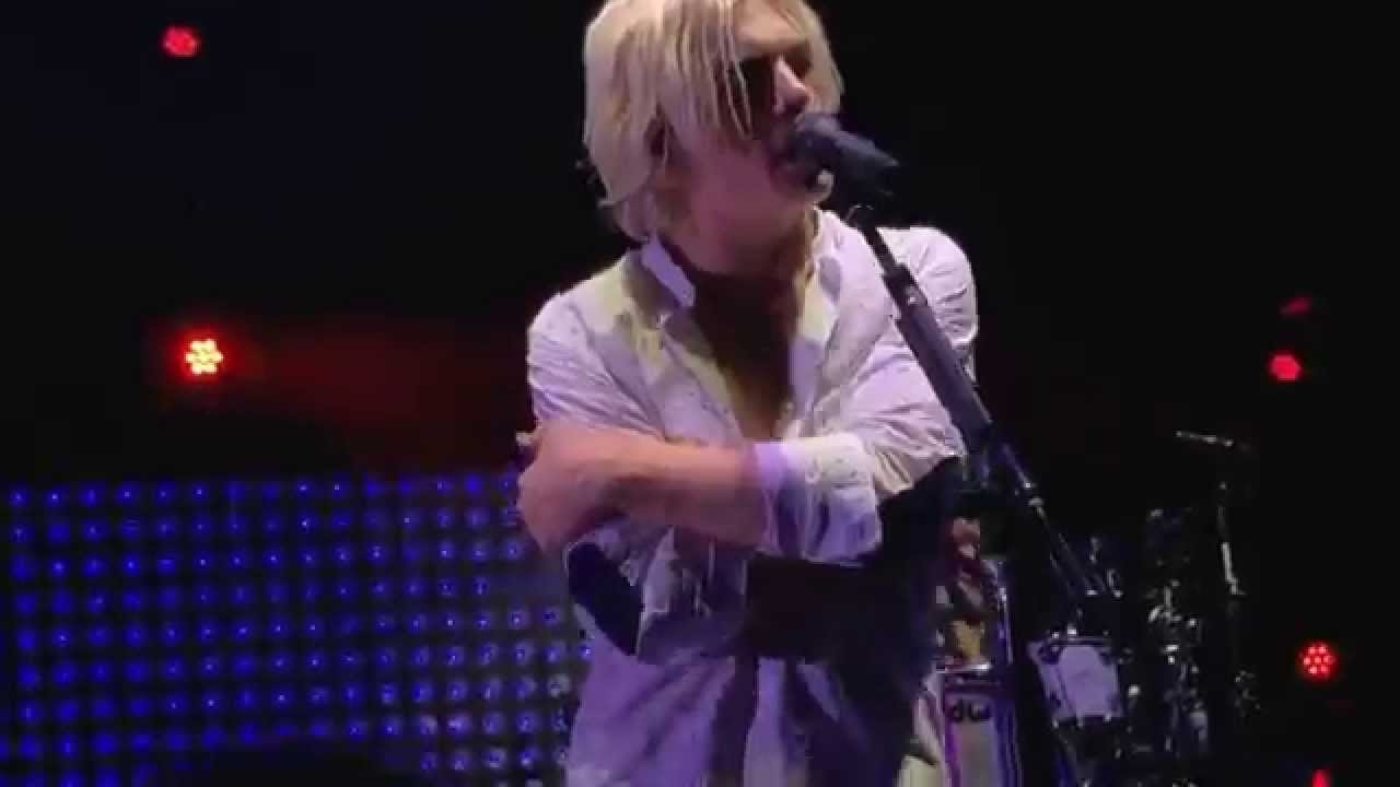 R5 - Easy Love (Detroit, Michigan 7.22.15)