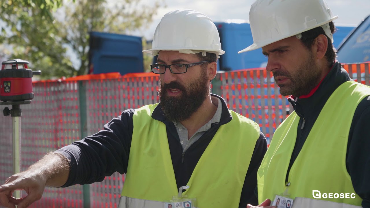 ASILO NEL COMUNE DI PORTO TOLLE: MICROPALI PRESSO INFISSI GEOSEC.