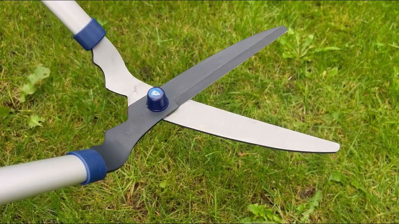Spear & Jackson Razorsharp Lawn Shears | Lehman's