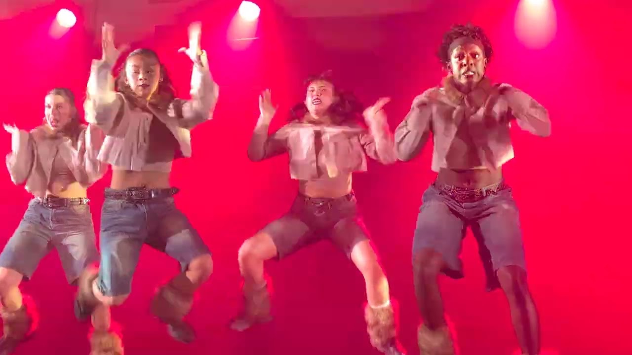 MUV CRU Boot with the Fur