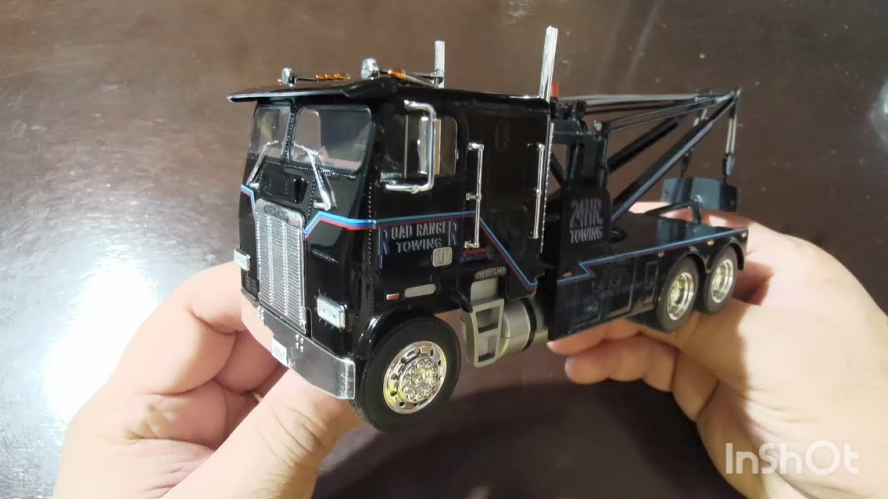Camion Freightliner FLA 1987 Dépanneuse N°3 - IXO 1/43 - Boîte D'origine - NEUF