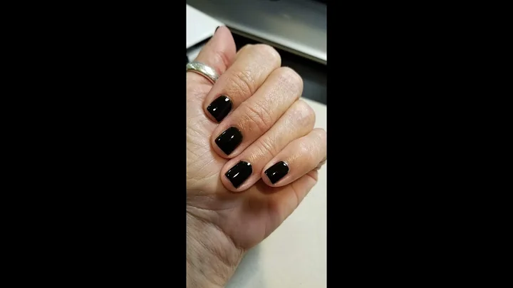 DIY Manicure Using Gel Polish with Diana Gibbs