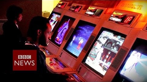 Video game arcade where Donkey Kong lives on - BBC News