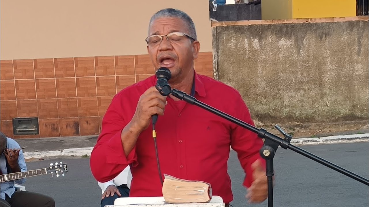 Evangelização na praça de esporte no Benedito Bentes ( 1) Maceió Alagoas.