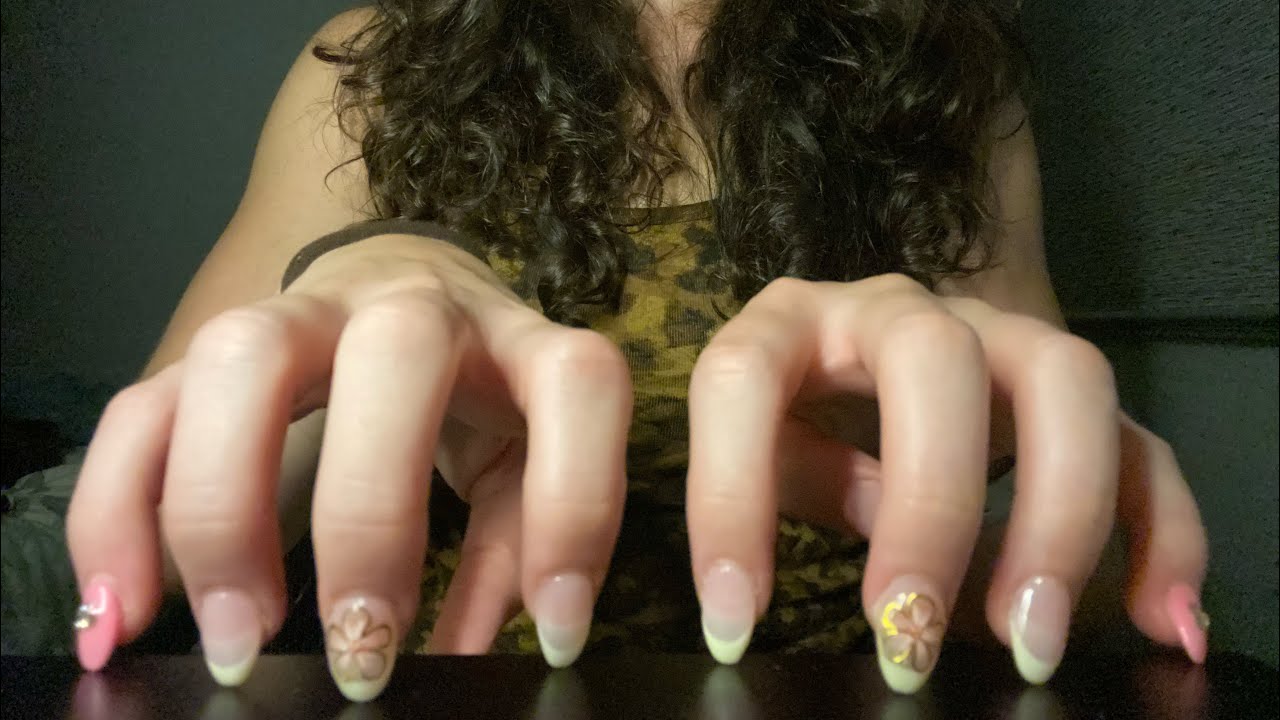 ASMR | Tingly Camera Scurrying and Tapping