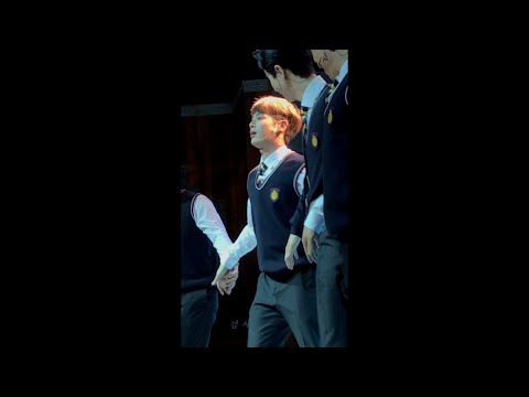 블랙슈트 190924 4k 커튼콜 (3) 세상아 덤벼라 - 박규원 focus