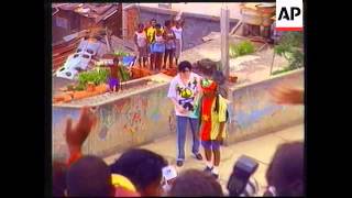 BRAZIL: MICHAEL JACKSON IN DONA MARTA SLUM FILMING NEW VIDEO