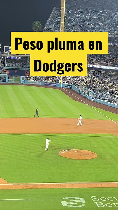 Dodgers pregame: Peso Pluma throws out first pitch at Dodger Stadium 