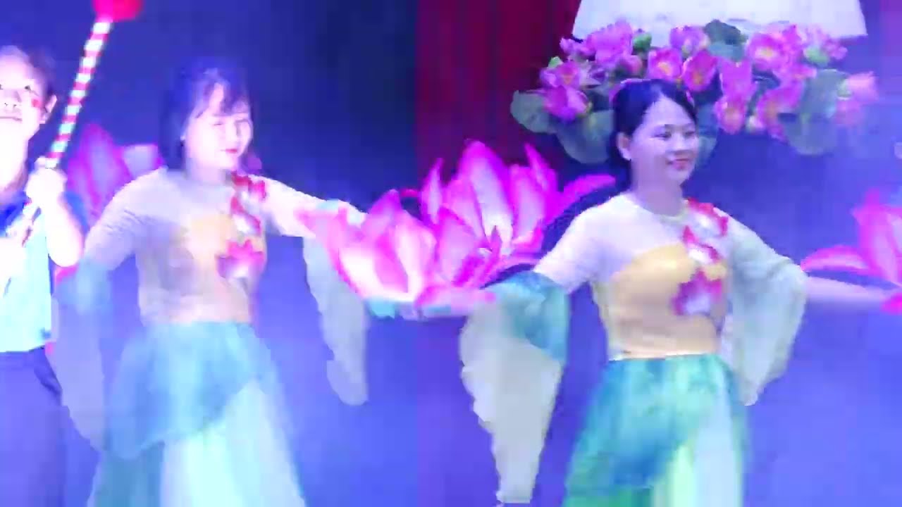 GIAO LƯU VĂN NGHỆ - CHÀO MỪNG KỶ NIỆM 80 NĂM CM THÁNG 8 VÀ QUỐC KHÁNH 2-9 ,ĐẠI HỘI ĐẢNG BỘ XÃ VŨ QUÝ