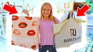 BUYING WHATEVER CLOTHES YOU WANT! | Family Fizz