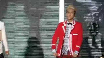 131114 MelOn Music Awards EXO Why so serious? Sehun focus
